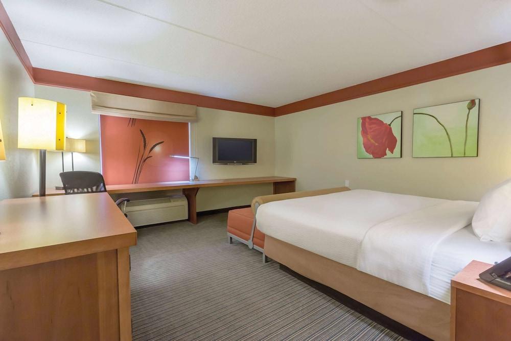 Hotel La Quinta By Wyndham Raleigh/Durham Southpoint Zewnętrze zdjęcie