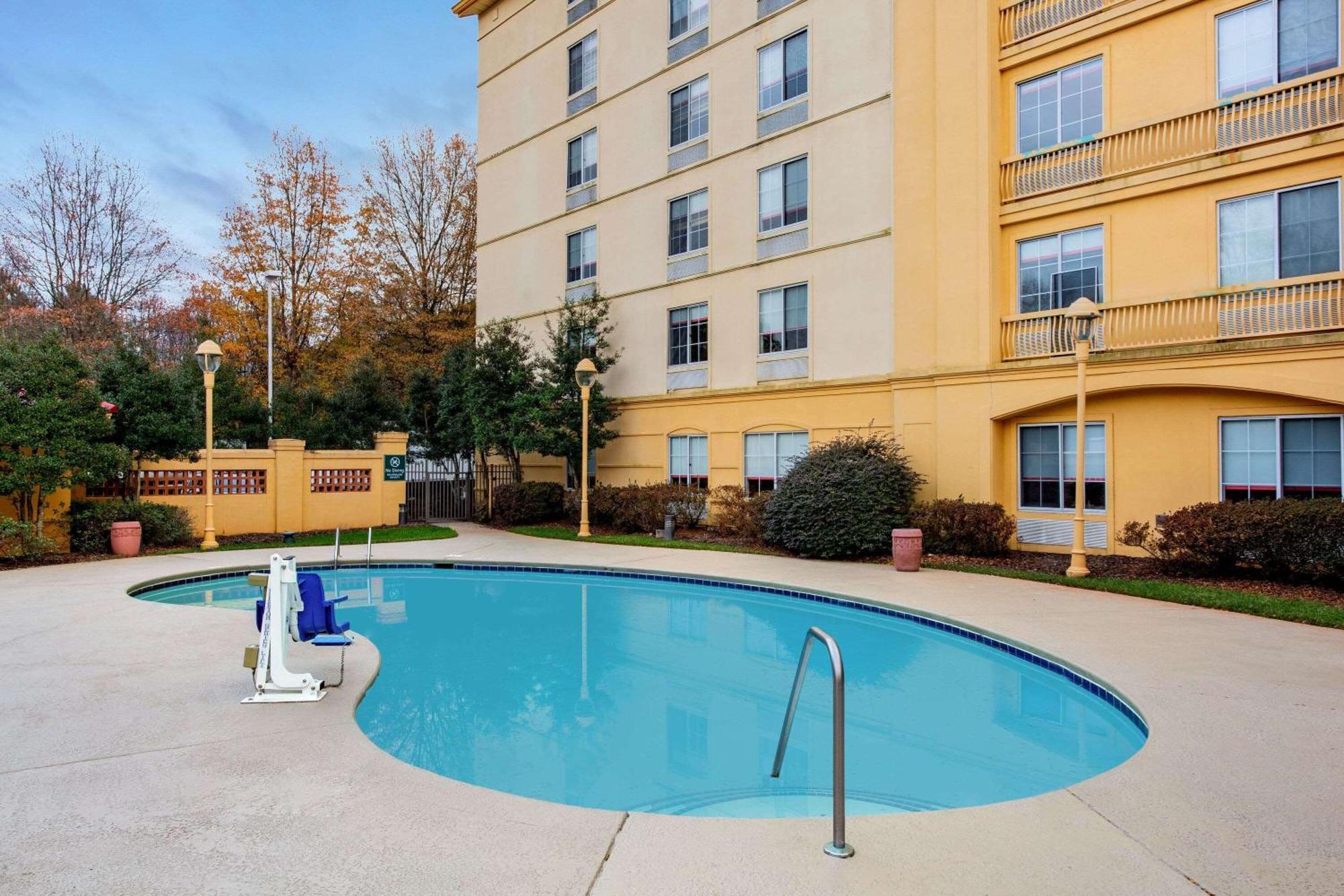 Hotel La Quinta By Wyndham Raleigh/Durham Southpoint Zewnętrze zdjęcie